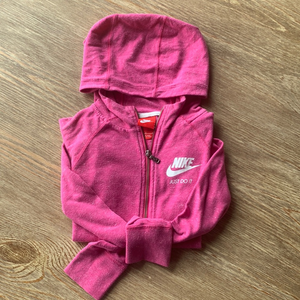 Nike Lightweight Girls Zip-Up Hoodie with Pockets